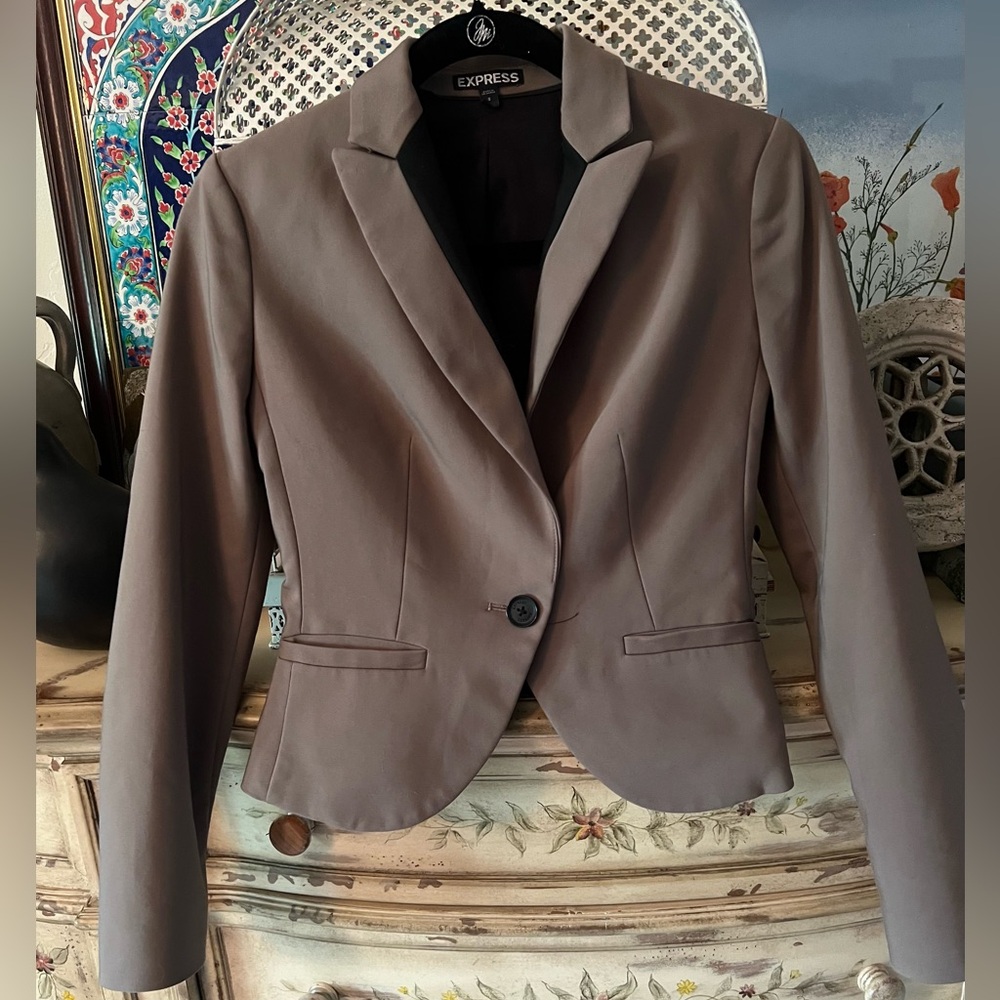 Express Women's Taupe Single-Button Blazer